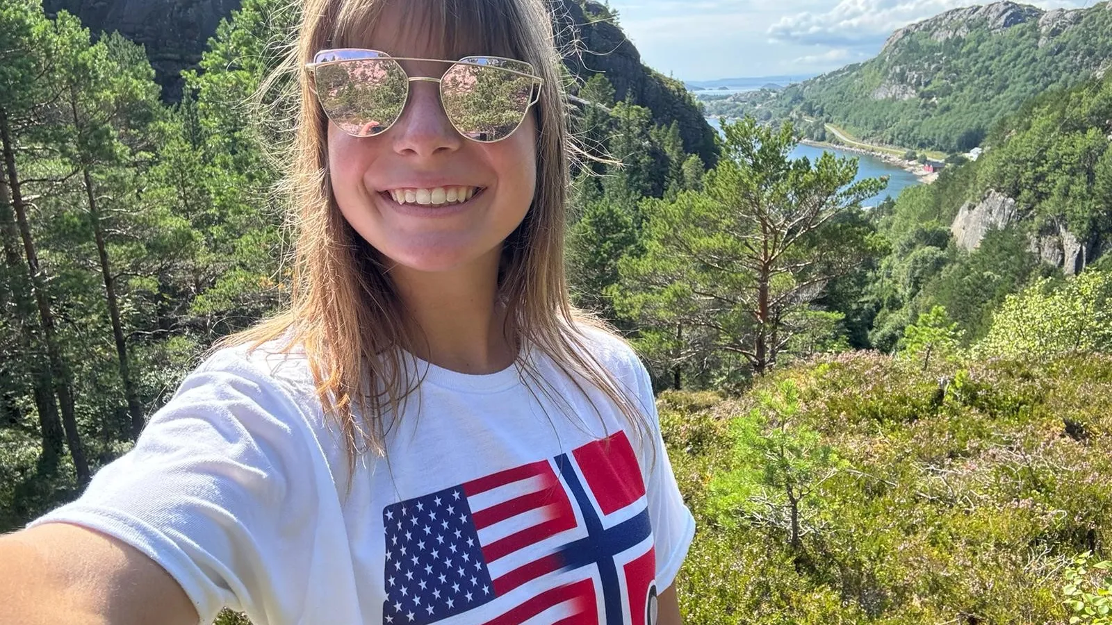 Erin Murray (Zoology) enjoying Norway’s beautiful nature (TRONDBUSS Summer 2024). Erin studied the effect of sound pollution on crustaceans living in the fjord. 